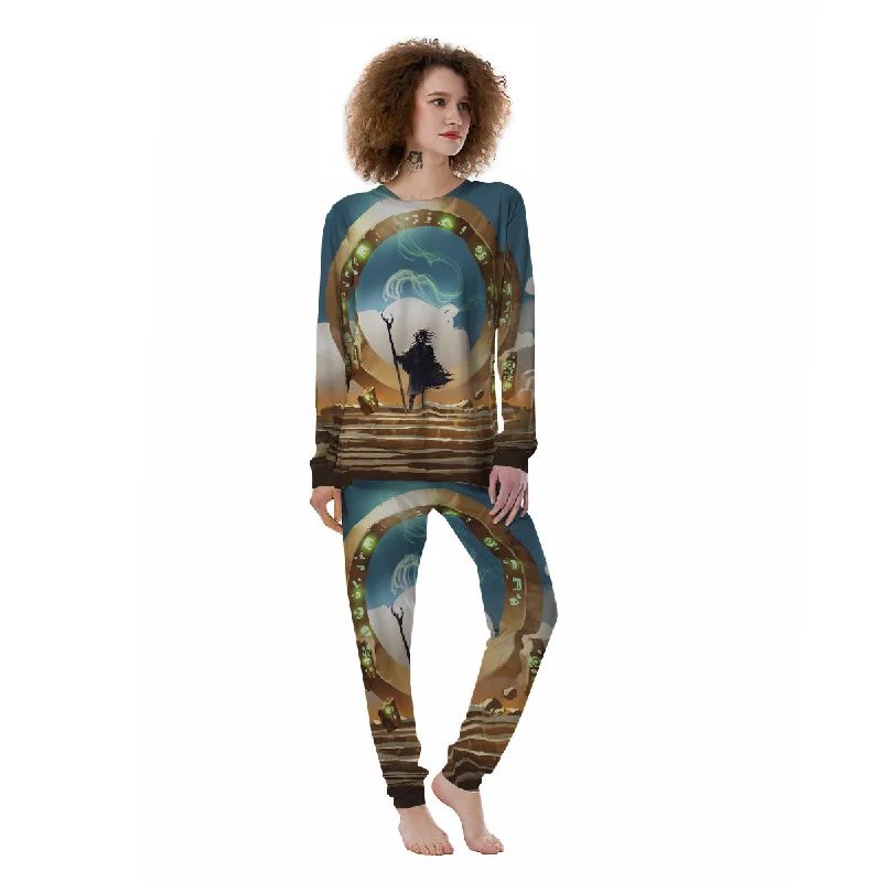 Wizard And Gate Print Women's Pajamas